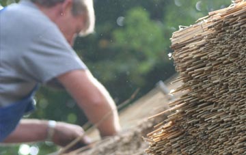 professional Winterbourne Bassett thatchers